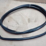 Уплотнитель двери задней левой для Opel Vectra B