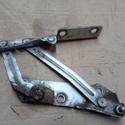 Петля капота левая для Opel Vectra B