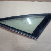 Стекло кузовное боковое правое для Opel Vectra B