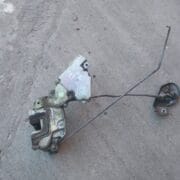 Замок двери передней правой для Nissan Primera P10