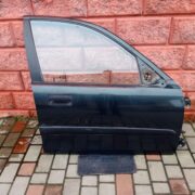 Дверь передняя правая для Rover 200