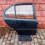 Дверь задняя правая для Rover 200