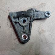 Кронштейн гидроусилителя для Mazda 626 GE