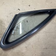 Стекло кузовное боковое левое для Mazda 626 GE