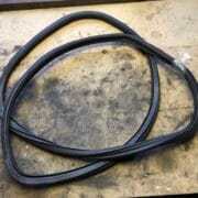 Уплотнитель двери задней правой для Opel Omega B