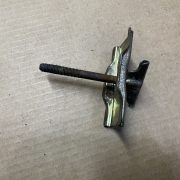 Крепление запаски для Rover 600