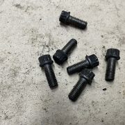 Болт для Rover 600