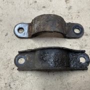 Кронштейн крепления рулевой рейки для Rover 600