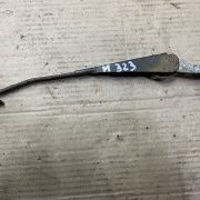 Щеткодержатель задний для Mazda 323 BJ