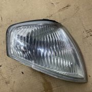 Поворотник правый для Mazda 323 BJ