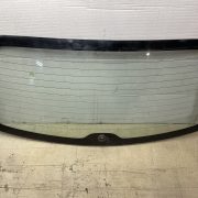 Стекло заднее для Mazda 323 BJ