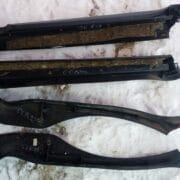 Направляющая шторки багажника (салазки) для Opel Omega B