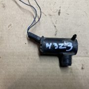 Насос (моторчик) омывателя стекла для Mazda 323 BJ