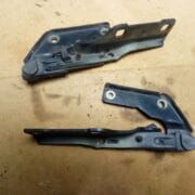 Петля капота для Opel Omega B