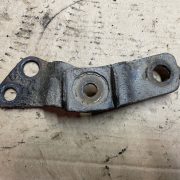 Кронштейн подрамника для Mazda 323 BJ