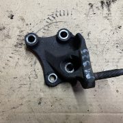 Кронштейн двигателя для Mazda 323 BJ