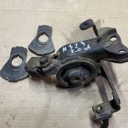 Подушка крепления двигателя для Mazda 323 BJ