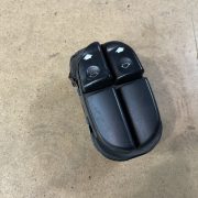 Кнопка стеклоподъемника переднего левого для Ford Mondeo 2