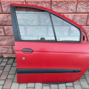 Дверь передняя правая для Renault Scenic I