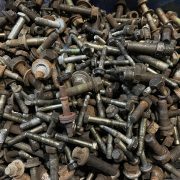 Болт для Renault Scenic I