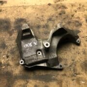 Кронштейн для Opel Omega B